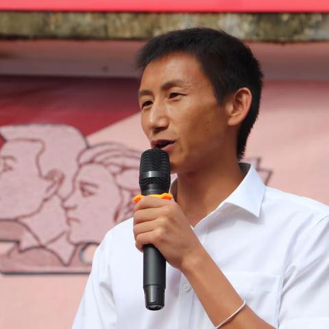 烽火记忆照前路  秋风为序启新程——丙中洛镇中心学校2025-2026秋季学期开学典礼剪影（二）