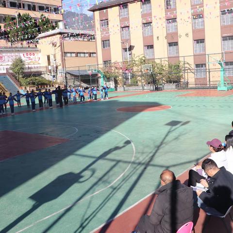 浸润计划启新篇，帮扶授课润童心 ——帮扶行动温暖启航（剪影）