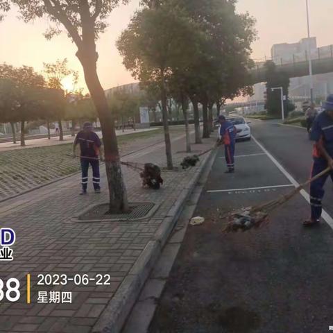 端午节，致敬高温下的环卫工人！