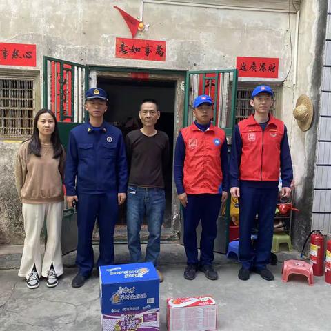 “弘扬孝道 传递温暖”——深汕消防救援大队水美小型站开展“学雷锋看望辖区困难老人”志愿活动