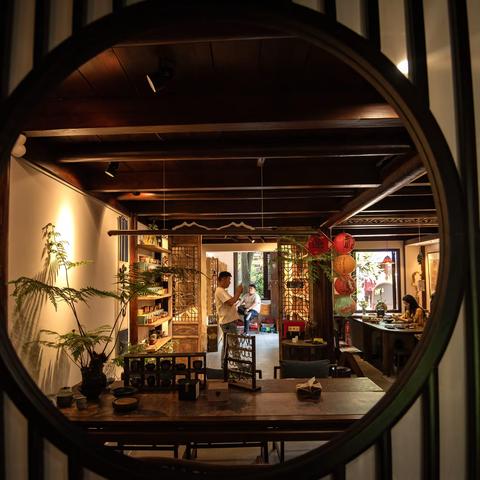 2025年中老摄协上海老年学会月浦支会摄影作品展