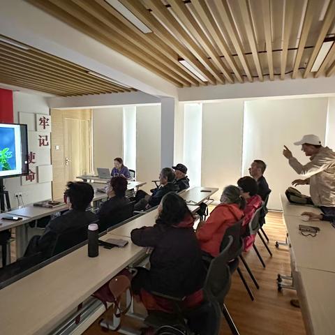 2025年中老摄协上海老年学会月浦支会摄影作品展