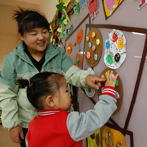 “能力提升年”主题活动11月“育人榜样”--孙鹏