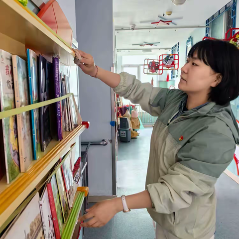 昌平区教工幼儿园“实干争先年”主题活动4月园级“育人榜样”—左思杨