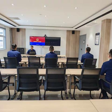 原点小型站组织召开了“1·24”火灾扑救战评复盘会