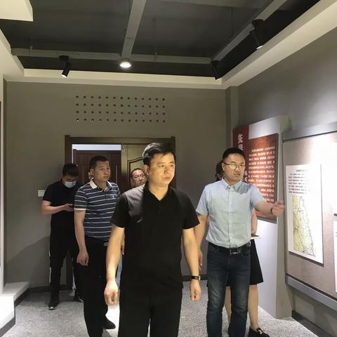 地委办公室工作组到呼玛县档案馆调研指导工作