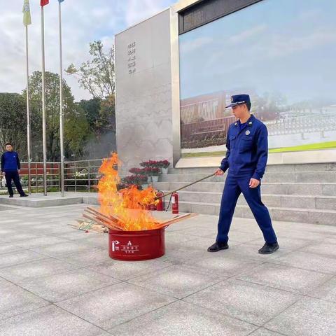 消防在我心，安全伴我行——新都香城小学一年级消防演练活动