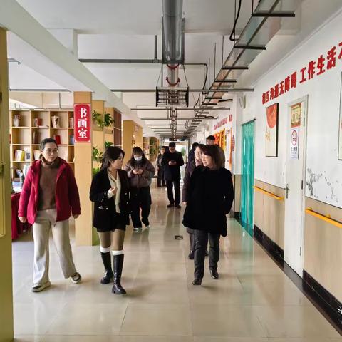 省分行投行部任嵘总一行人到新乡分行开展工作调研