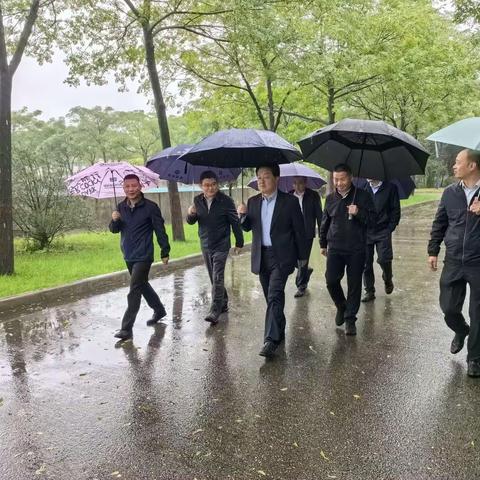 国庆假期不放松  水务铁军保民生  水务集团董事长贺瑞林慰问第六再生水厂假期值班值守职工