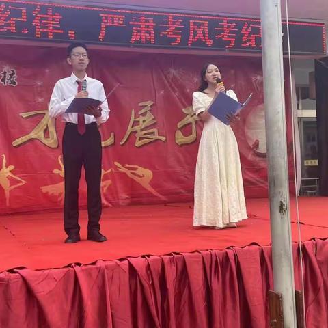 青春恰似火，扬帆正当时——忻州七中352班才艺展示纪实