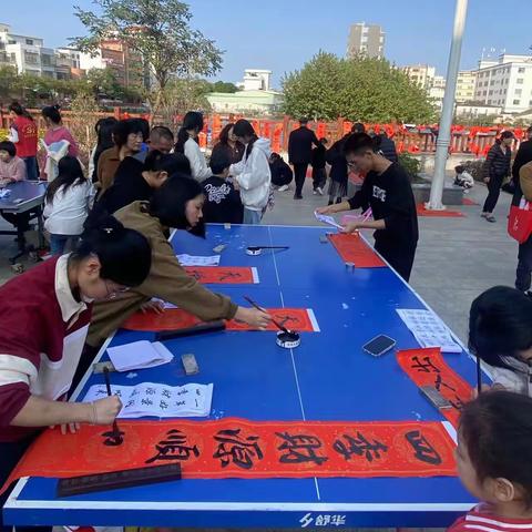 凤翔街道在美韵园开展禁毒宣传活动