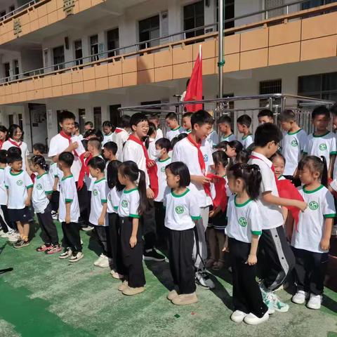 快乐暑假  平安一夏         一一西满学校一年级