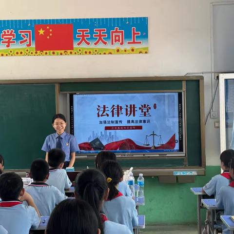 “珍爱青春，远离犯罪”——经开区西南俎小学开展法制进校园教育活动