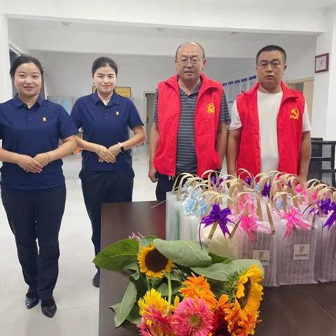 春花秋实，桃李沁香｜濮东街道城东社区开展教师节慰问活动