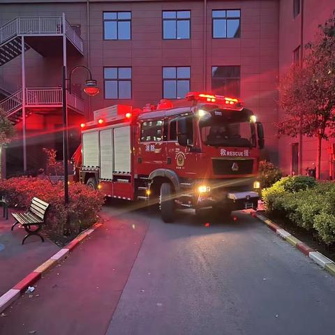 示范区消防救援大队：“除险清患”保平安 | “生命通道”不可堵！