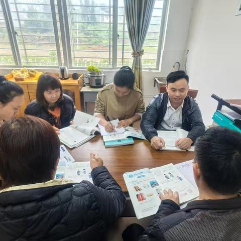 立足单元视角 聚焦集体备课——澄迈县实验小学六年级数学组集体备课活动纪实
