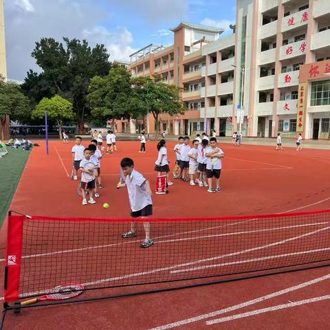 🎾挥汗如雨，乐在其中—文昌市第三小学2023-2024年度第二学期 黑马网球社团