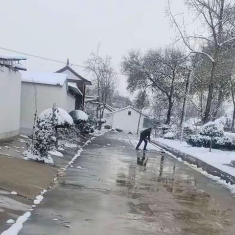 以雪为令   闻雪而动——定昌镇打响今冬清雪第一战