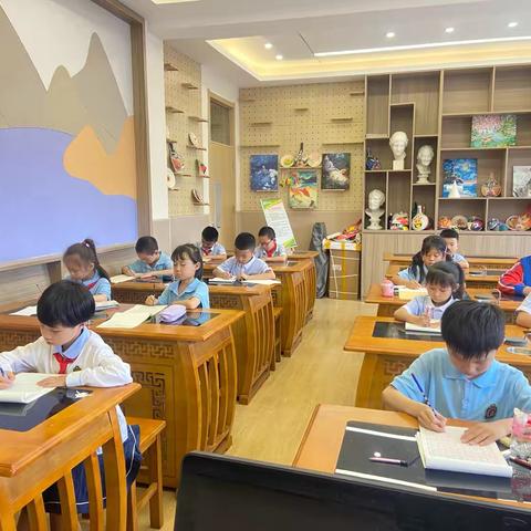 笔笔流韵 纸上芳华 ——钟楼小学书法社团活动展示