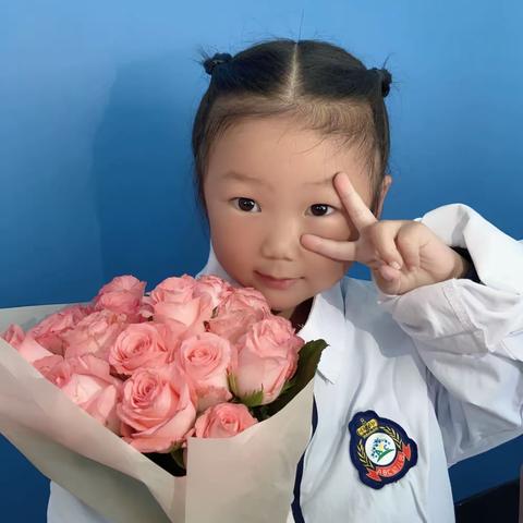 🌻朱美汐宝贝在兴中幼儿园的美好时光🌻