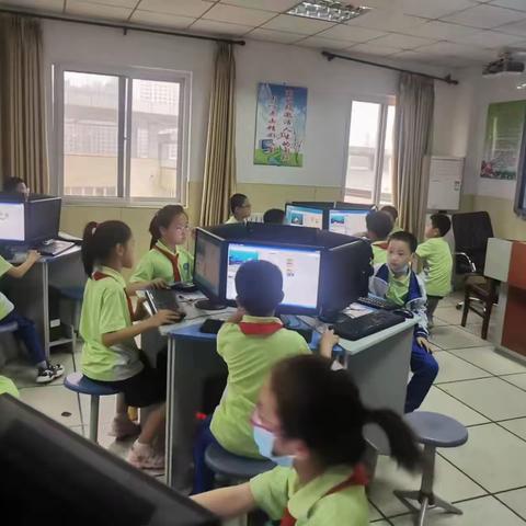 固安县第三小学图形化编程与机器人社团