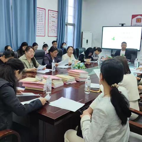 迎视导  促发展 ——曲濑中学迎接吉州区教学研究与电教中心下校视导活动