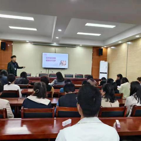 守护“她”健康，远离宫颈癌——蓝关街道长坪路社区开展宫颈癌科普预防讲座