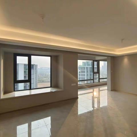 华润未来之城芳芳，爽哥现场图