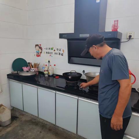 排查散乱煤，共筑乡村清洁防线