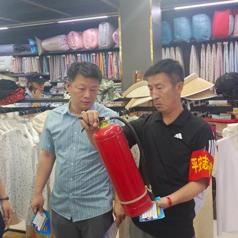 织密夏季平安网 陈村乡守护群众安宁