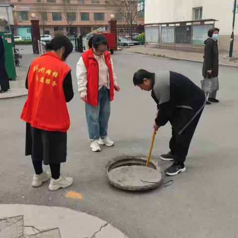 污水采集与走访宣传，编织禁毒安全网
