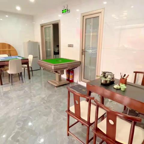 迎客居民宿｜6房12床6卫、KTV🎤、火锅🥘、双麻将、碳火烧烤、溪边玩水、小区散步🚶精品民宿