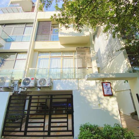 自游人•赏泉路76号-7房12床｜私汤泡池 ｜桌球｜ktv｜