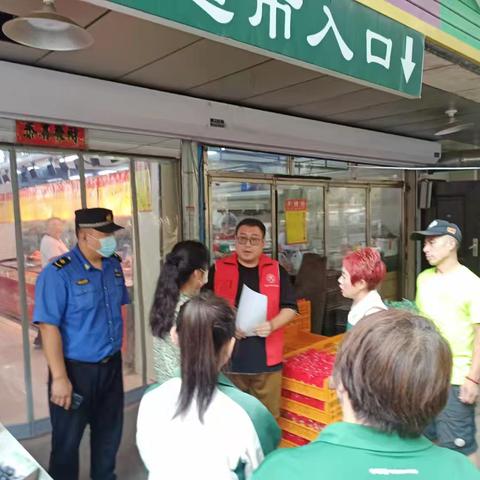 工人村街道新苑社区积极配合区分类办开展垃圾分类执法宣传工作