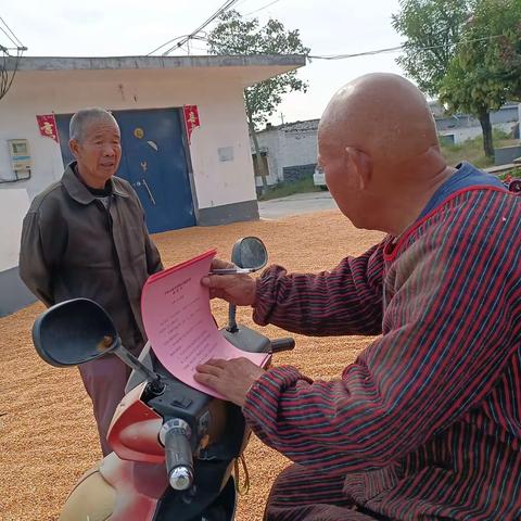 口头村“敲门行动”暖人心为民服务零距离