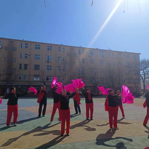 化肥厂社区喜迎三八妇女节“巾帼绽芳华”文艺演出