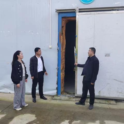 国庆中秋双节前 安全排查保秋收 --宝塔区农机技术推广服务中心深入一线筑牢安全防线