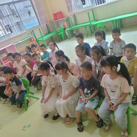 幼儿园的快乐生活—爱你宝贝幼儿园大大二班秋季学期回顾