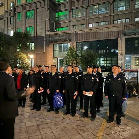 濮东街道新东社区开展防诈骗入户宣传活动