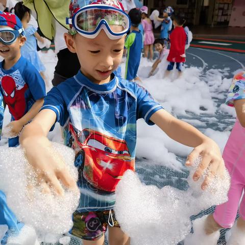 恩师掬取天池水，洒向人间育新苗——来自苹果班张颢宇的感谢语