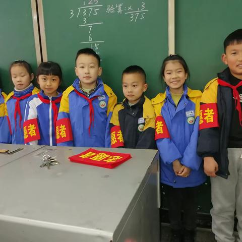 学习雷锋精神 争做美德少年——实验小学金杯塘分校三（2）学雷锋实践活动