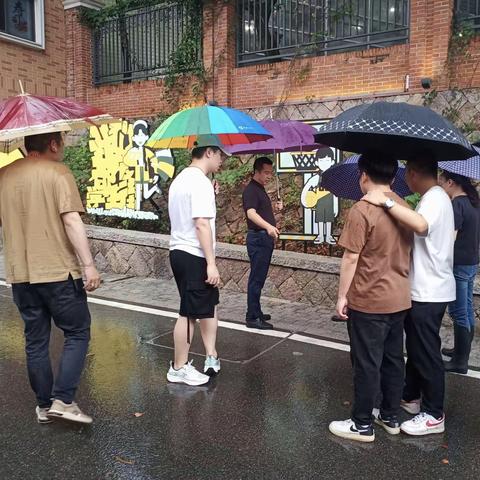 党群连心，全力以“复”——对湖街道迅速开展台风暴雨过后清理恢复工作