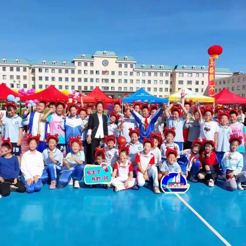 “秋日盛宴，活力无限”——记乌马河第一小学五年三班运动会记实（上）