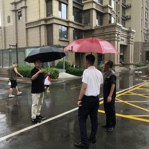 党建引领·汇锦路社区打好防汛“保卫战”，筑建雨季“保卫墙”