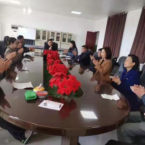 河南岛上草食品有限公司党支部召开3月份主题党日活动