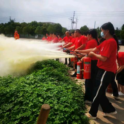 岛上草公司火灾事故综合演练 -智慧护航，安全同行