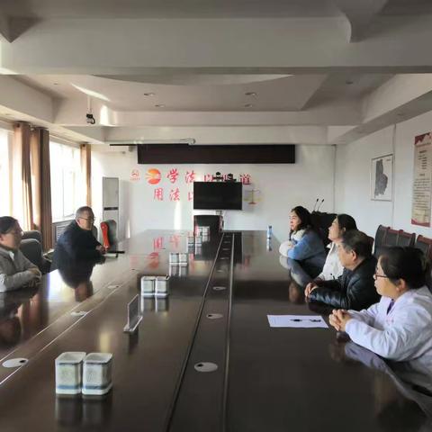 翟店街道人大工委组织部分区人大代表在翟店街道举行“听民意解民忧”接访选民活动