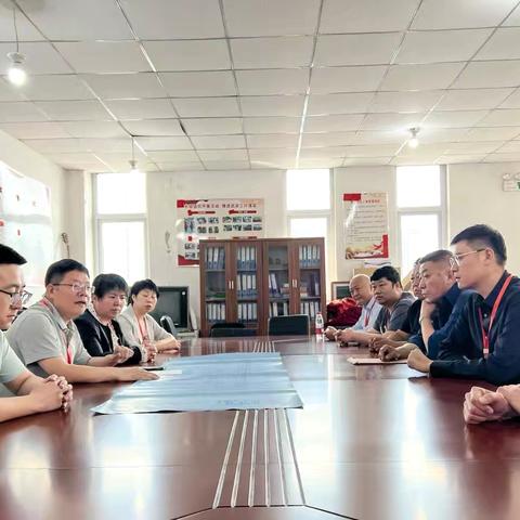 白塔岭街道人大代表团深入基层，为民解决小区污水管网问题