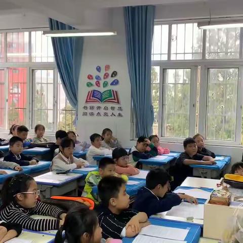 【传统乐器进校园  孩子脸上笑开颜】——信阳市第三小学四年级博弈14班多彩课堂纪实