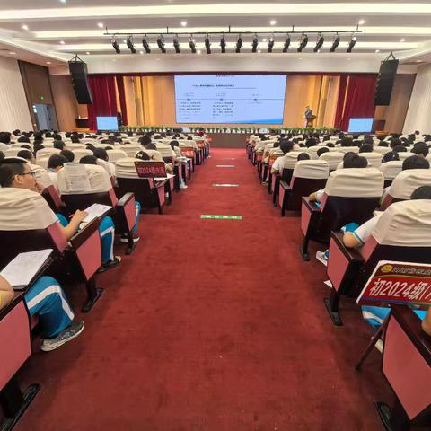 法治阳光护青春——海南行一律师事务所走进校园普法活动纪实